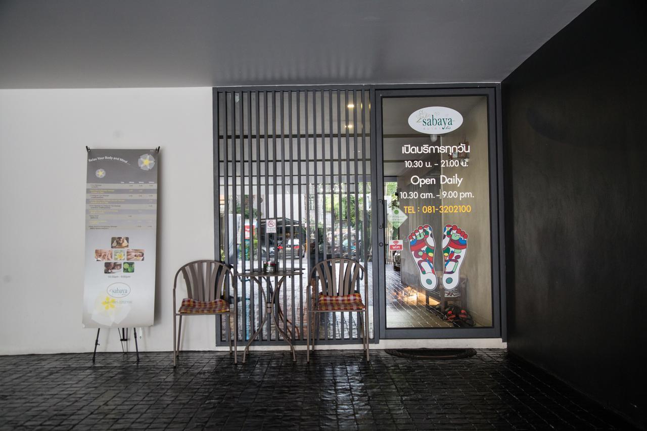 Patio Luxury Suites Bangkok Ngoại thất bức ảnh