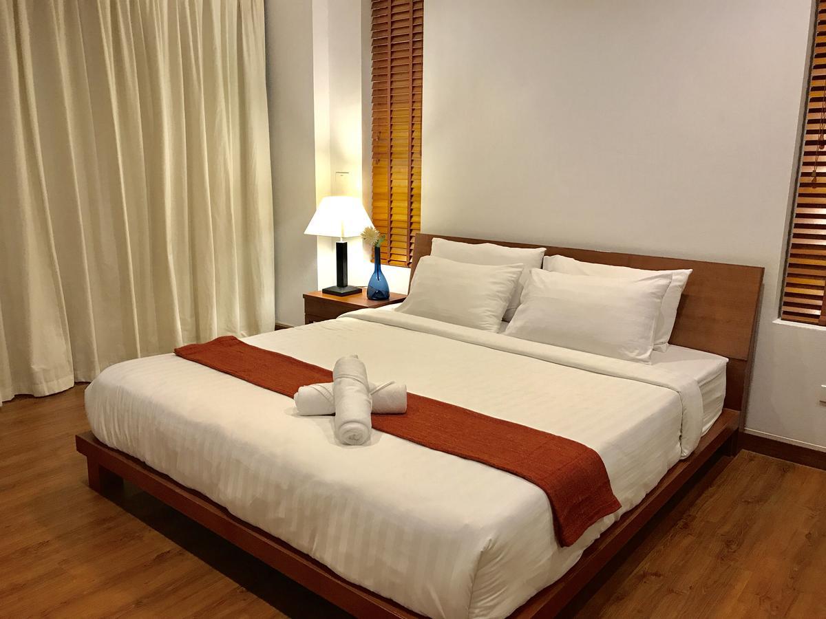 Patio Luxury Suites Bangkok Ngoại thất bức ảnh